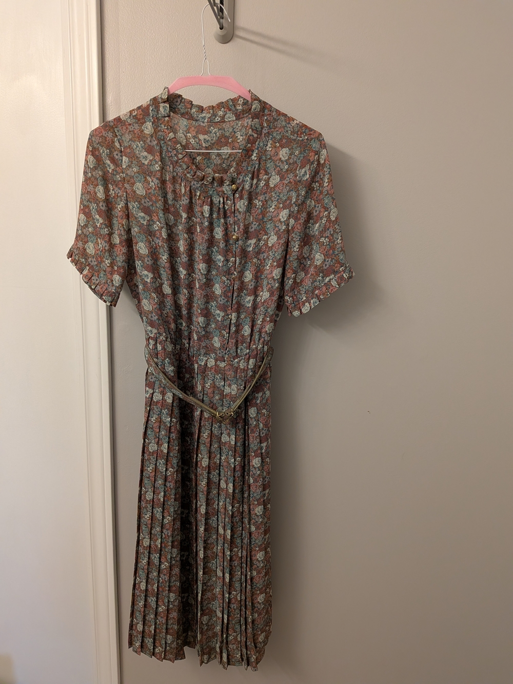 Vintage Japanese Floral Pleated Midi - Like New